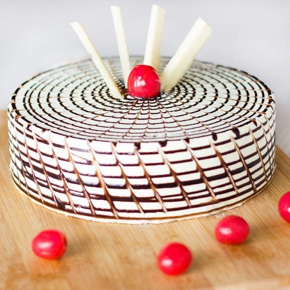 Butterscotch Delight Eggless Cake Butterscotch Delight Eggless Cake