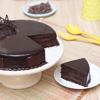 Glazing Chocolate Beauty Cake Glazing Chocolate Beauty Cake