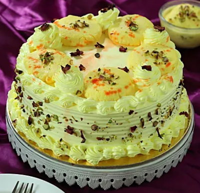 Butterscotch Cake With Rasmalai 1kg