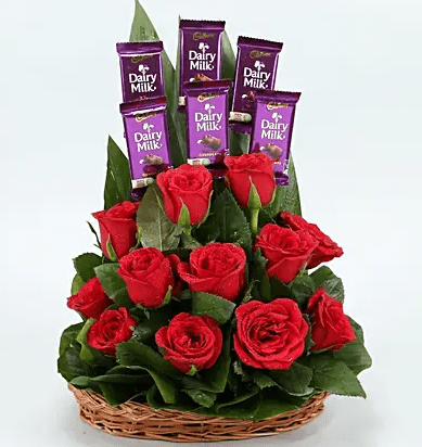 Red Roses Arrangement With Dairy Milk Chocolates Red Roses Arrangement With Dairy Milk Chocolates