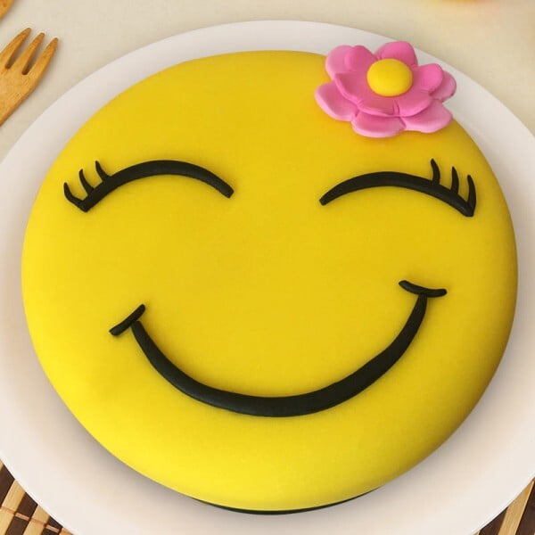 Flowery Smiley Girl  Cake