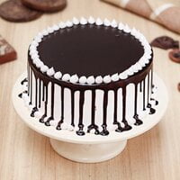 Choco Dripping Snowy Cake Choco Dripping Snowy Cake