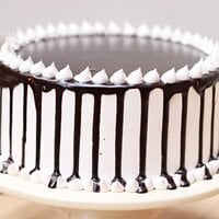 Choco Dripping Snowy Cake Choco Dripping Snowy Cake